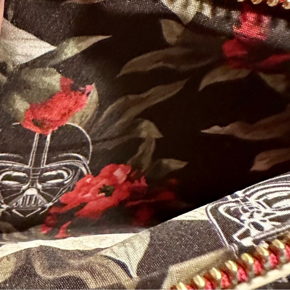 Darth Vader Star Wars Cream and Red Floral Wallet Disney Loungefly Collectible - Picture 15 of 15